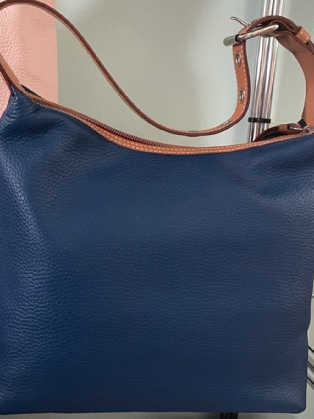 Dooney & Bourke Pebble Grain Paige Sac Hobo Bag EUC - Picture 4 of 11